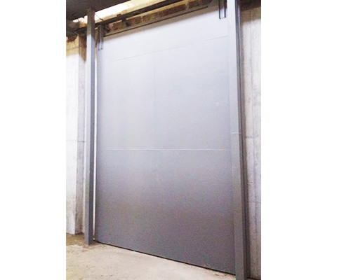Hydraulic steel sliding door